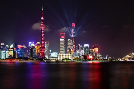 7日打卡挑战-看你的城市-上海-外滩-国庆70周年 图片素材