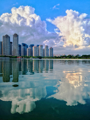 漳州市-你好七月-夏天-湖光-镜像 图片素材