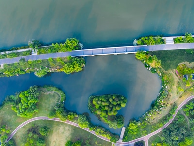 南京市-城市风景-湖水-湖面光影-桥 图片素材