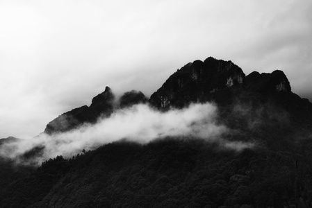 湘西-像素首发-苗寨-雾-苗寨 图片素材