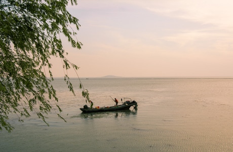 光影-湖泊-太湖-风景-船 图片素材