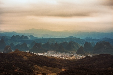 黄姚-山-喀斯特-云-风景 图片素材