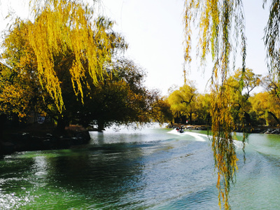 像素蜂蜜首发-秋景-颐和园-手机摄影-湖水 图片素材