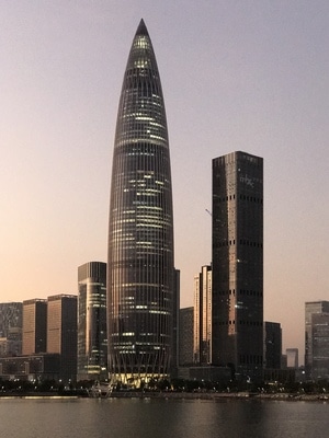 手机拍建筑-建筑-黄昏-手机摄影-反射 图片素材