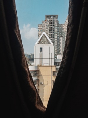 手机摄影-建筑-云-负空间-窗帘 图片素材
