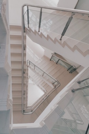 手机摄影-楼梯-建筑-几何-线条 图片素材