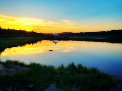 金水湖-夕阳-游人-七月-大兴安岭 图片素材