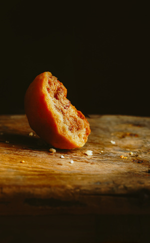 传统美食-中秋-点心-自制的-月饼 图片素材
