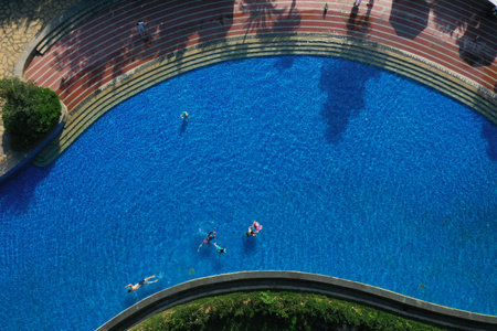 蓝调世界-凉山彝族自治州-航拍-泳池-游泳池 图片素材