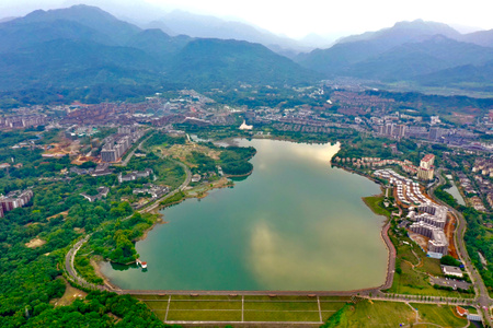 乐山市-航拍-湖-湖面-湖泊 图片素材