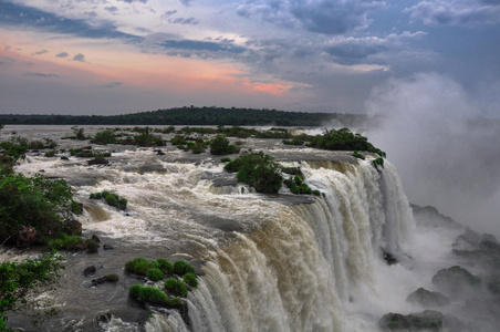 老照片-巴西-阿根廷-伊瓜苏大瀑布-瀑布 图片素材