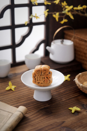 中秋-月饼-烘焙-甜点-月饼 图片素材