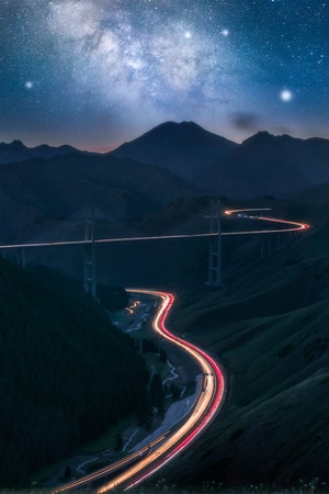 果子沟-新疆-夜色-风光-旅行 图片素材