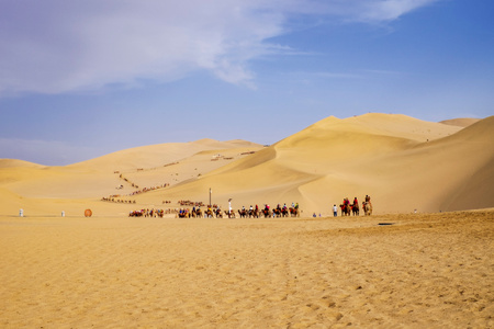 玲珑世界-旅游-白云-蓝天-沙漠 图片素材