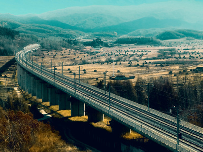 尘世烟火-高铁-风光-铁路-道路 图片素材