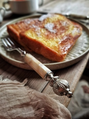 早餐-美食-华为手机拍摄-面包-美食 图片素材
