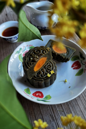 华为手机拍摄-美食-月饼-美食-食物 图片素材