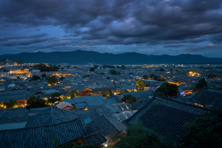 城市-古镇-暗调-云南-旅行 图片素材