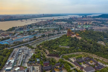 70周年城市-旅行-70周年风光-建筑-楼阁 图片素材