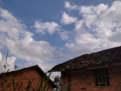 老房子-云-天空-风光-云 图片素材