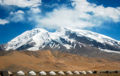 旅游-新疆-雪山-帐篷-自然 图片素材