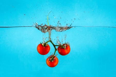 小西红柿-蔬菜-跳水-水-小西红柿 图片素材