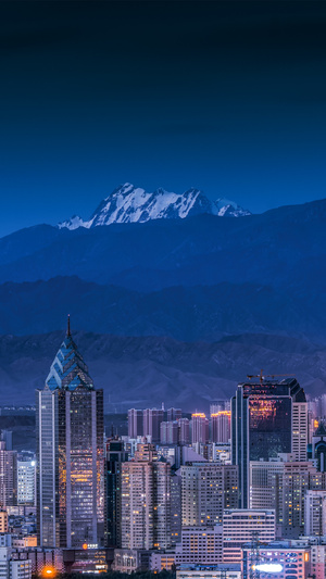 你好2020-风光-色彩-新疆-城市 图片素材