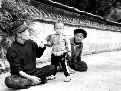 街拍-旅行-摩梭族人像-摩梭族老人-老人 图片素材