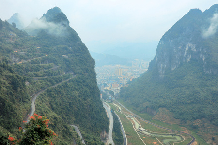 东巴凤-广西-骑行-风景-山 图片素材