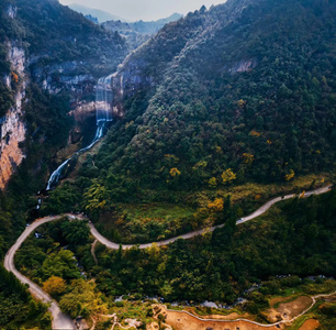 自驾游-瀑布-山水-中国风-自由行 图片素材
