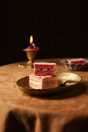 厨房-蛋糕-美食-静物-红丝容蛋糕 图片素材