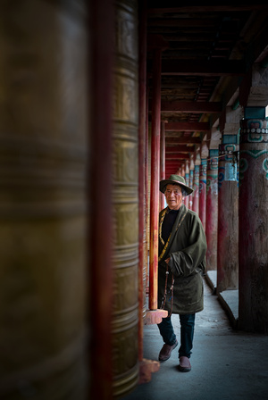 haida滤镜签约-我要上封面-你好七月-川西-旅拍 图片素材