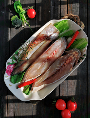 手机静物美食摄影-食物-鱼-食材-马友鱼 图片素材