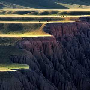 新疆-峡谷-风景-山-山谷 图片素材