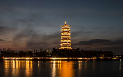 天空-灯光-夜景-流动-云 图片素材