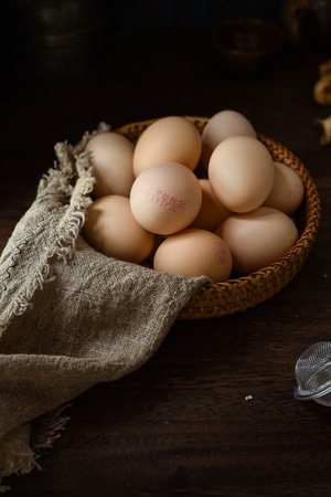 美食-鸡蛋-打蛋-筐-静物 图片素材