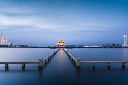 haida滤镜签约-色彩-城市-黄昏-立夏 图片素材