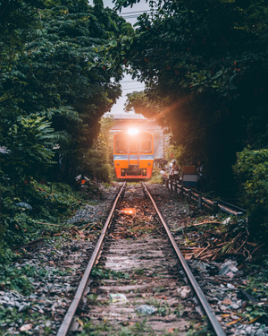 泰国-曼谷-火车-铁轨-探险 图片素材