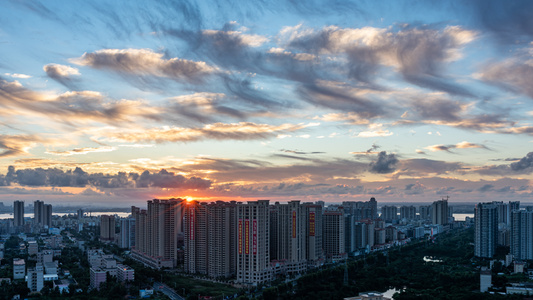 蓝调世界-城市天际线-湛江-经开区-云彩 图片素材