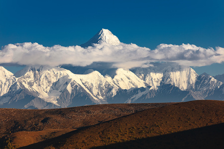 蓝色-银山-日照金山-自然-风光 图片素材