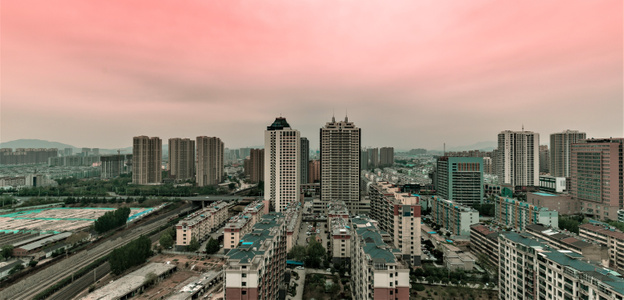 城市-记录-泰安市-视角-爬楼 图片素材