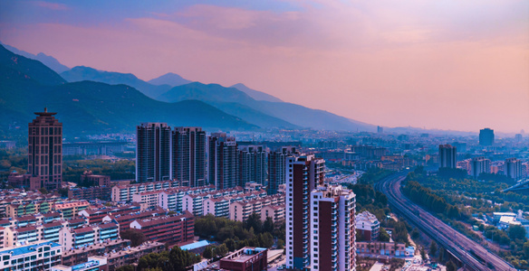 城市-记录-泰安市-视角-爬楼 图片素材
