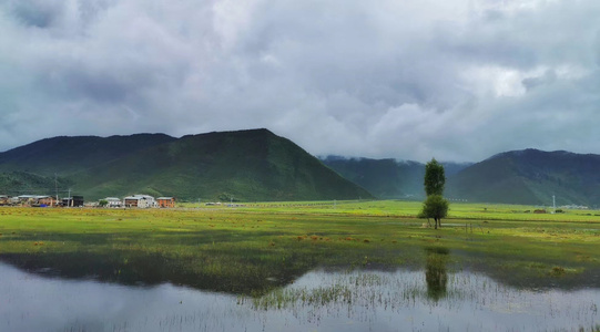 迪庆藏族自治州-倒影-自然-风光-风景 图片素材