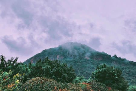 山-手机摄影-云-夏天-火山 图片素材
