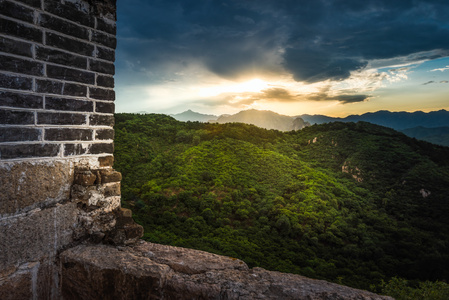 山-云-风景-户外-光影 图片素材