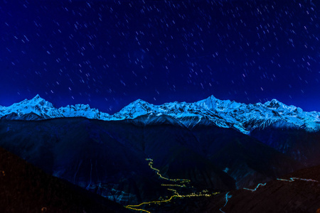 云南-德钦-飞来寺-迪庆-梅里雪山 图片素材