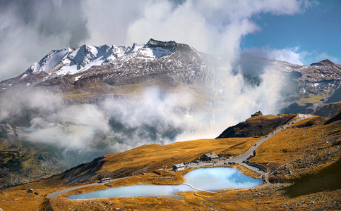 瑞士风光-路上风景-雪山云烟-秋色迷人-云雾飘渺 图片素材