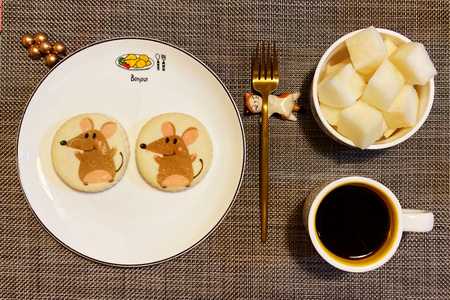 早餐打卡-稻香村老鼠饼-食物-美食-早餐 图片素材