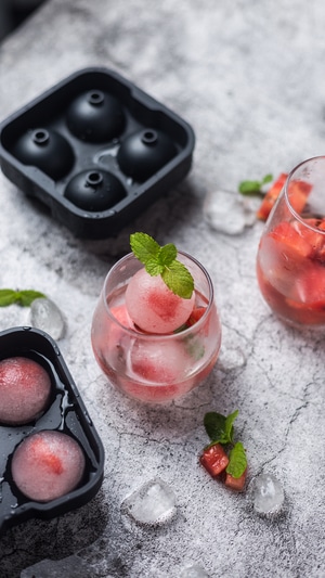 水果-西瓜-夏日-饮品-玻璃杯 图片素材