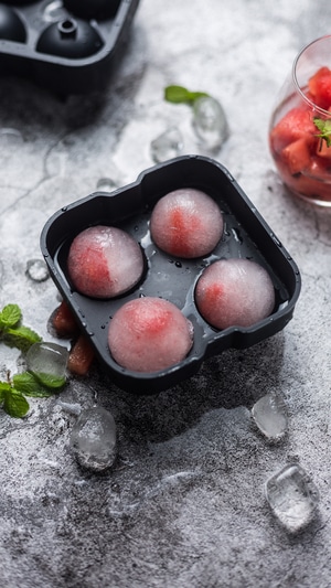 水果-西瓜-夏日-饮品-玻璃杯 图片素材